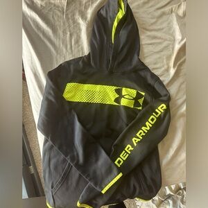 Boys Large Under Armour hoodie